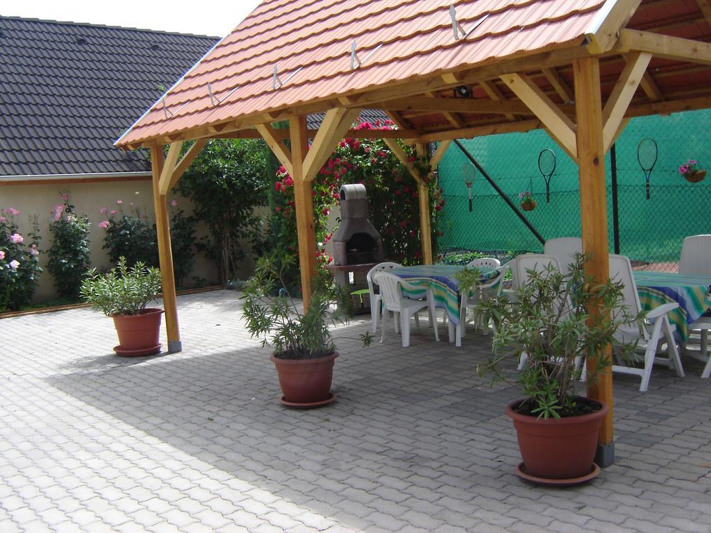 Abszolut Vendeghaz קסזטלי מראה חיצוני תמונה